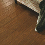 Charger l'image dans la visionneuse de galerie, Plancher de bois franc Bruce Oak Fall Classic, 19 mm (3/4 po) d'épaisseur x 12,7 cm (5 po) de largeur, AV, surface travaillée à la main (2,18 m² / boîte)