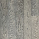 Charger l'image dans la visionneuse de galerie, Plancher d'ingénierie Goodfellow NC Wirebrushed Rumba Chêne, 3/4 po ép. x 5 po larg. x longueurs variées (25,56 pi ca/caisse)