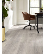 Charger l'image dans la visionneuse de galerie, Essentials 8 in. W x 48 in. L x 11.6mm Oak Laminate Flooring – Semi-Gloss Finish (15.94 sq.ft./case)
