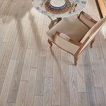 Load image into Gallery viewer, Bruce Oak Endless Summer 3/4-inch T x 5-inch W x Varying L Solid Hardwood Flooring (23.5 sq.ft./case)