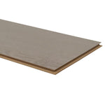 Charger l'image dans la visionneuse de galerie, Revêtement de sol stratifié TrafficMaster Jasper Mist Oak, 7 po l x 48 po L x 10 mm H (17,99 pi²/boîte)