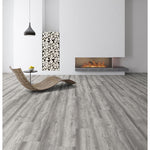 Charger l'image dans la visionneuse de galerie, Revêtement de sol stratifié aspect bois gris TrafficMaster Harrison Oak 12 mm x 7,6 po l x 54,45 po L (17,24 pi²/boîte)