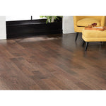 Charger l'image dans la visionneuse de galerie, Plancher stratifié Home Decorators Collection Hickory fumé, largeur aléatoire x 4 7/8 po, épaisseur 12 mm, brun foncé, à emboîtement (25,83 pi²/boîte)