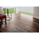 Charger l'image dans la visionneuse de galerie, Revêtement de sol stratifié en chêne Tolleson de la collection Home Decorators, épaisseur 12 mm x largeur 6,27 po x longueur 54,45 po (18,94 pi²/caisse)