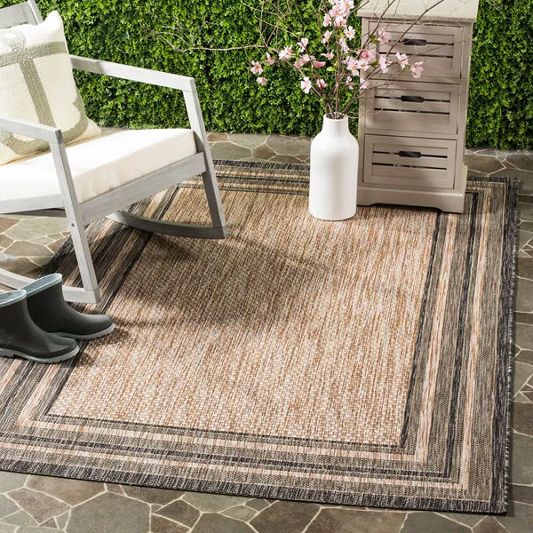 Tapis carré d'intérieur/extérieur Safavieh Courtyard Jessie, naturel/noir, 1,2 m x 1,2 m