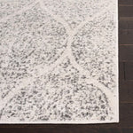 Charger l&#39;image dans la visionneuse de galerie, Tapis d&#39;intérieur carré Safavieh Madison Austen, ivoire/argent, 2,7 m x 2,7 m
