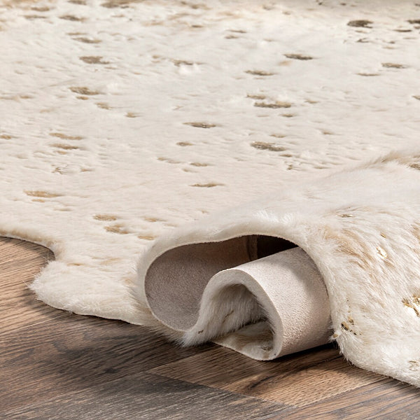 nuLOOM Iraida Faux Cowhide Off-White 4 ft. x 5 ft. Indoor Area Rug