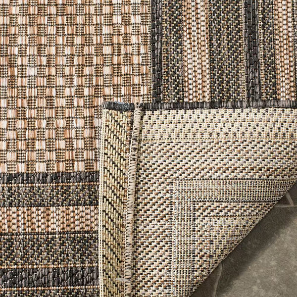 Tapis carré d'intérieur/extérieur Safavieh Courtyard Jessie, naturel/noir, 1,2 m x 1,2 m