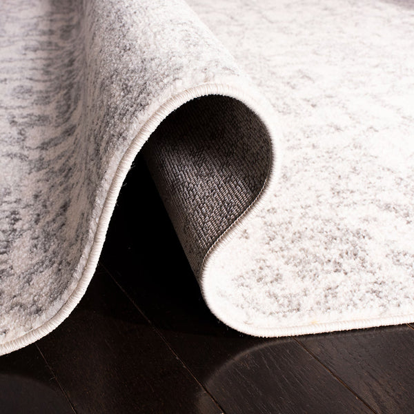 Safavieh Madison Jepson Silver / Ivory 8 ft. x 8 ft. Square Indoor Area Rug