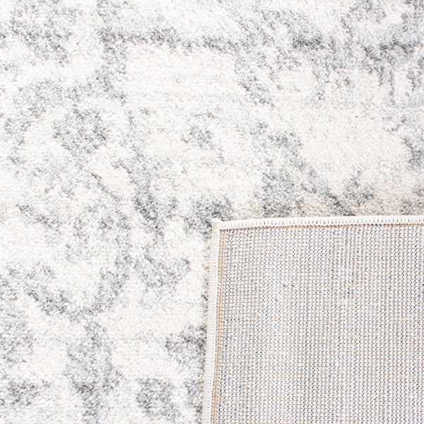 Safavieh Madison Jepson Silver / Ivory 8 ft. x 8 ft. Square Indoor Area Rug