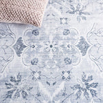 Charger l&#39;image dans la visionneuse de galerie, Tapis de couloir d&#39;intérieur lavable en machine Safavieh Arizona Elsie, gris clair/gris vert, 2 pi 6 po x 8 pi
