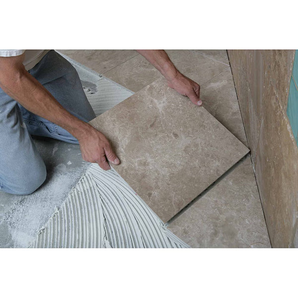 Custom Building Products MegaLite 30 lbs 100 SqFt. White Ultimate Crack Prevention LFT Mortar for Indoor/Outdoor Floor & Wall
