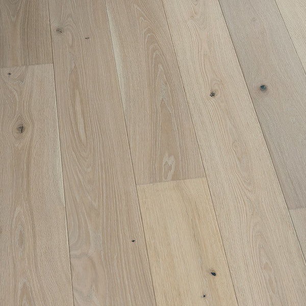 Plancher de bois franc d'ingénierie Malibu Wide Plank en chêne français Marshalls, 3/8 po d'épaisseur x 6,5 po de largeur (23,64 pi²/caisse)