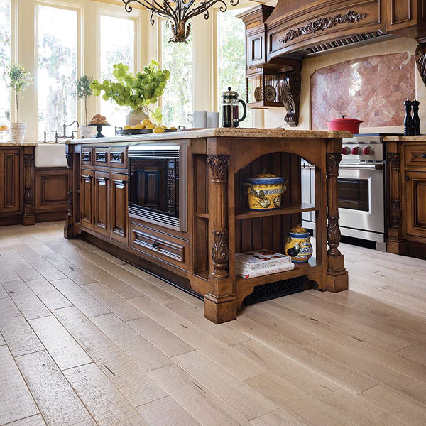 Malibu Wide Plank French Oak Miramar 3/4-inch x 5-inch Solid Hardwood Flooring (22.60 sq.ft./case)