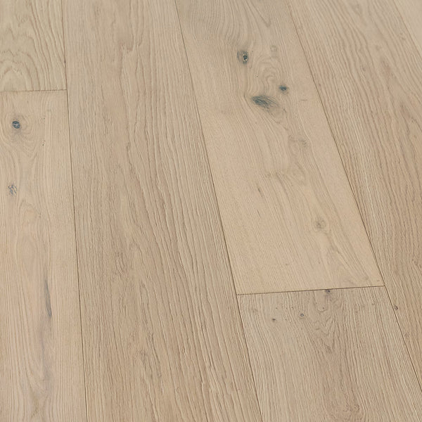 Malibu Wide Plank French Oak Torrey 9/16-inch x 7.5-inch x Varying Length Eng. Hardwood Flooring (23.32 sq.ft./case)
