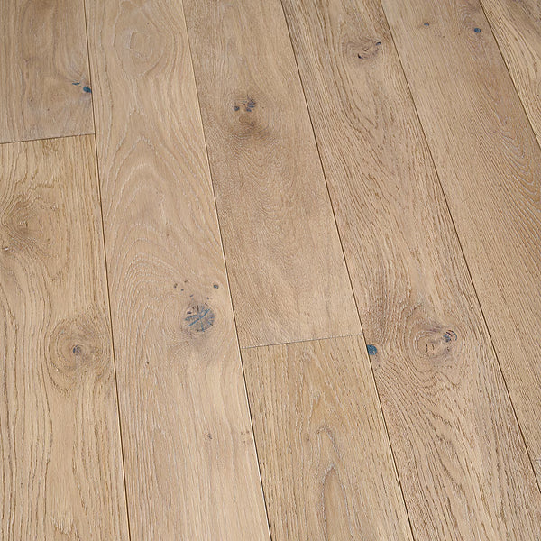 Malibu Wide Plank French Oak Ladera 3/4-inch Thick x 5 in. Wide Smooth Solid Hardwood Flooring (22.6 sq. ft./case)