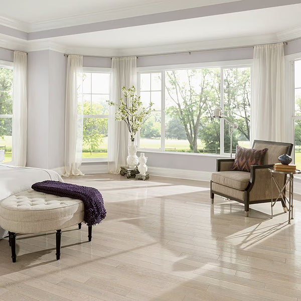 Bruce AO Oak Sugar White 3/4-inch Thick x 2 1/4-inch W Hardwood Flooring (20 sq. ft. / case)