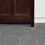 Charger l'image dans la visionneuse de galerie, Merola Tile Hexatile Matte Gris Porcelain Tile 0.37 inch Thick 7 inch x 8 inch 7.67 sq ft/case Matte Hexagon