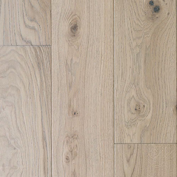 Plancher de bois franc d'ingénierie Malibu Wide Plank Mavericks, chêne français, 1/2 po x 7-1/2 po x longueurs variables (23,31 pi²/boîte)