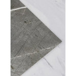 Charger l&#39;image dans la visionneuse de galerie, Ensemble de 20 carreaux de sol en vinyle FloorPops en marbre gris et blanc Bonneville 12 po x 12 po (20 pi2)
