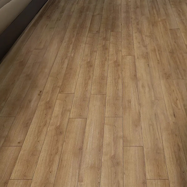 7.5 in. W x 51 in. L x 10mm Waterproof Laminate Flooring – Natural Oak Finish (18.39 sq.ft./case)