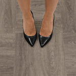 Load image into Gallery viewer, FloorPops Bungalow 12-in x 12-in Peel &amp; Stick Floor Tiles (20 sq.ft./case)