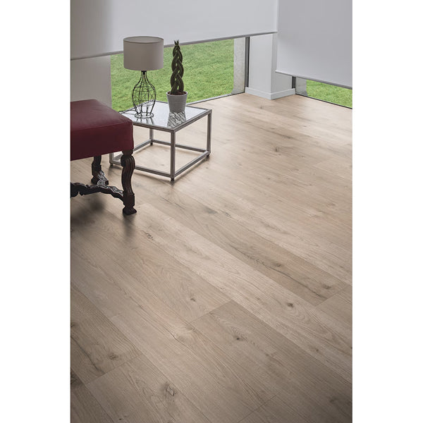 Revêtement de sol stratifié aspect bois TrafficMaster River Oak, beige et beige, 12 mm x 7,6 po l x 54,45 po L (17,24 pi²/boîte)