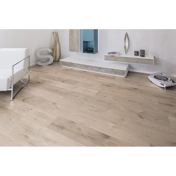 Revêtement de sol stratifié aspect bois TrafficMaster River Oak, beige et beige, 12 mm x 7,6 po l x 54,45 po L (17,24 pi²/boîte)