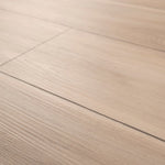 Charger l&#39;image dans la visionneuse de galerie, Plancher stratifié vinyle de luxe Lifeproof Fresh Oak, 7 mm x 8,7 po (l) x 47,6 po (l), 22 MIL, à verrouillage par clic, imperméable (20,06 pi²/boîte)
