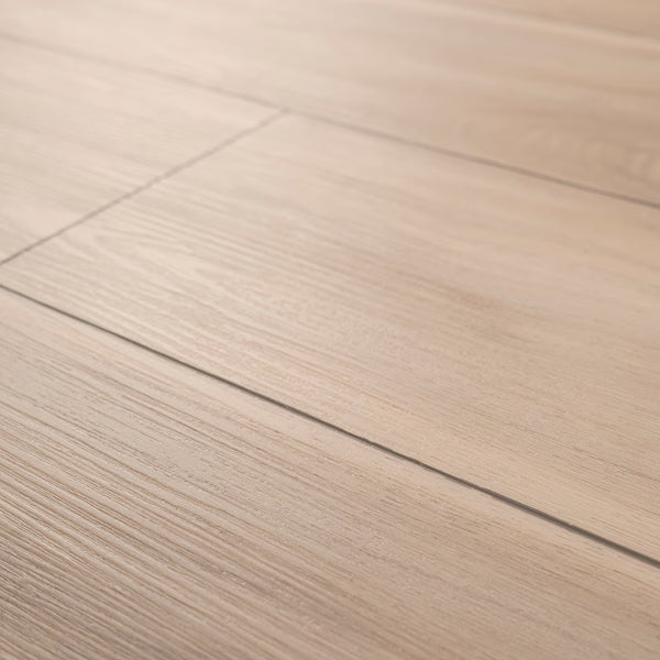Plancher stratifié vinyle de luxe Lifeproof Fresh Oak, 7 mm x 8,7 po (l) x 47,6 po (l), 22 MIL, à verrouillage par clic, imperméable (20,06 pi²/boîte)