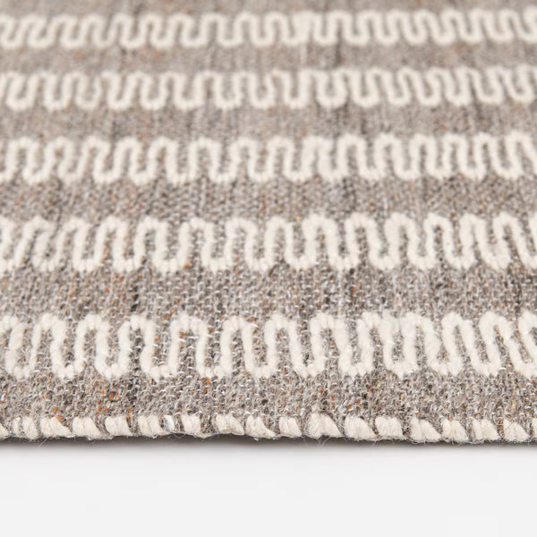 GlucksteinElements Everett Ivory/Taupe 6 ft. x 9 ft. Indoor Area Rug – Modern Wool Blend Rug with Fringe Detail
