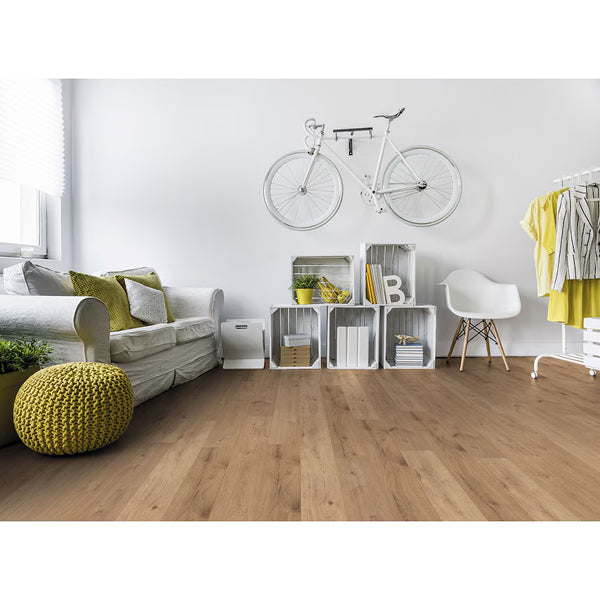 Revêtement de sol stratifié aspect bois brun TrafficMaster Riverbed Oak, 12 mm x 7,6 po l x 54,45 po L (17,24 pi²/boîte)