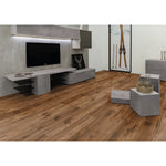 Charger l&#39;image dans la visionneuse de galerie, Revêtement de sol stratifié gris moyen, collection Home Decorators, Goldwyn Hickory, 12 mm x 6,26 po x 54,45 po (16,57 pi²/boîte)
